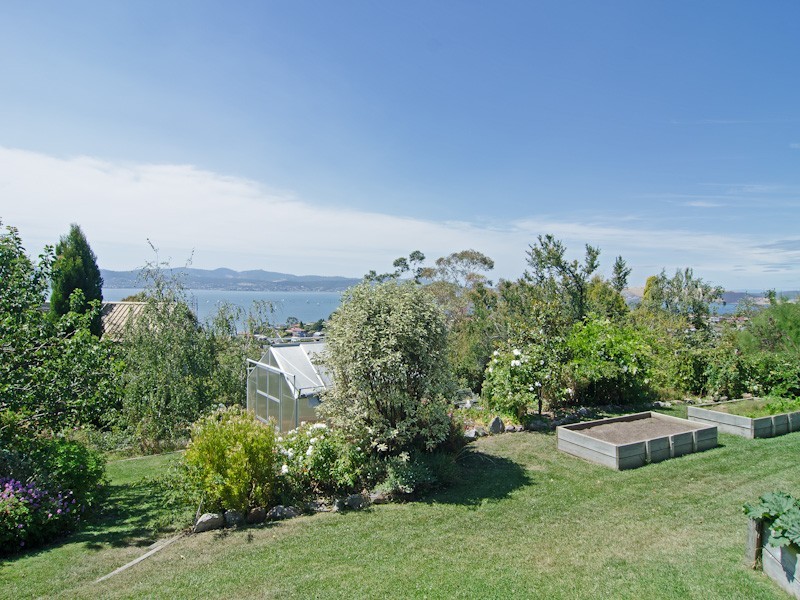 71 Fisher Avenue, Sandy Bay TAS 7005