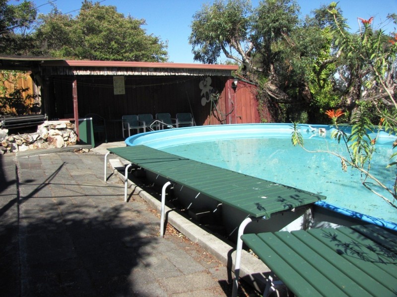 21 Karoola Road, Lindisfarne TAS 7015