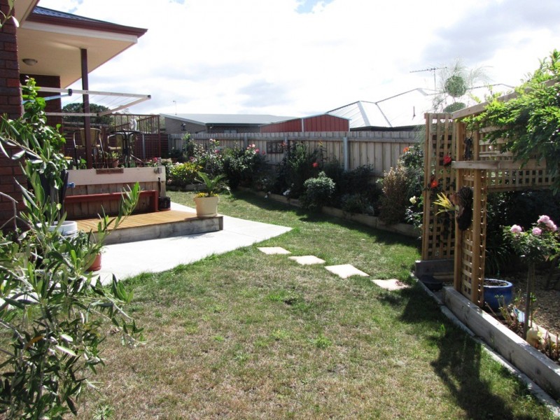 32 Hance Road, Howrah TAS 7018