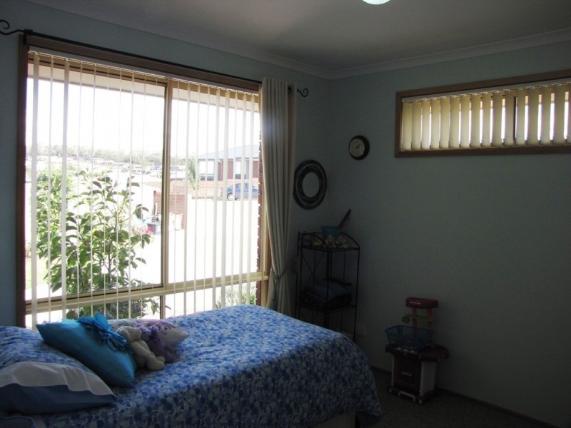 32 Hance Road, Howrah TAS 7018