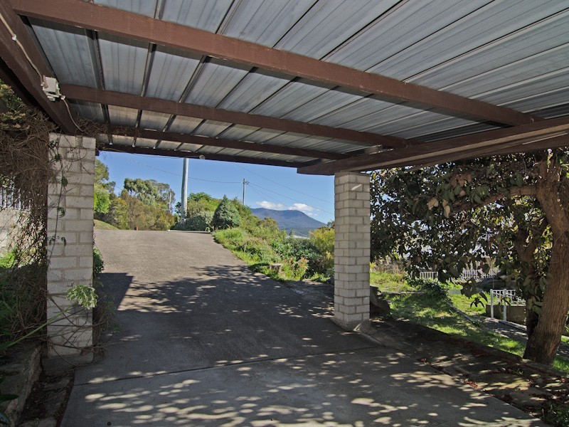 9 Auburn Road, Kingston Beach TAS 7050