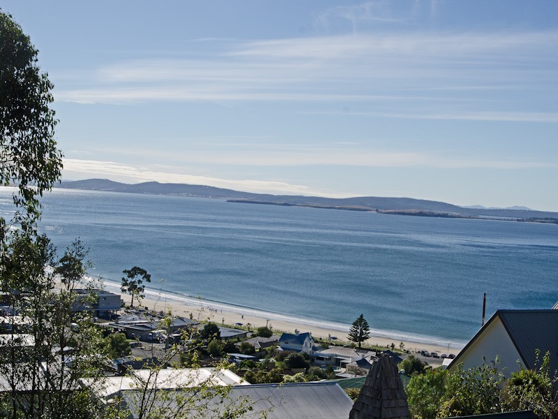 9 Auburn Road, Kingston Beach TAS 7050