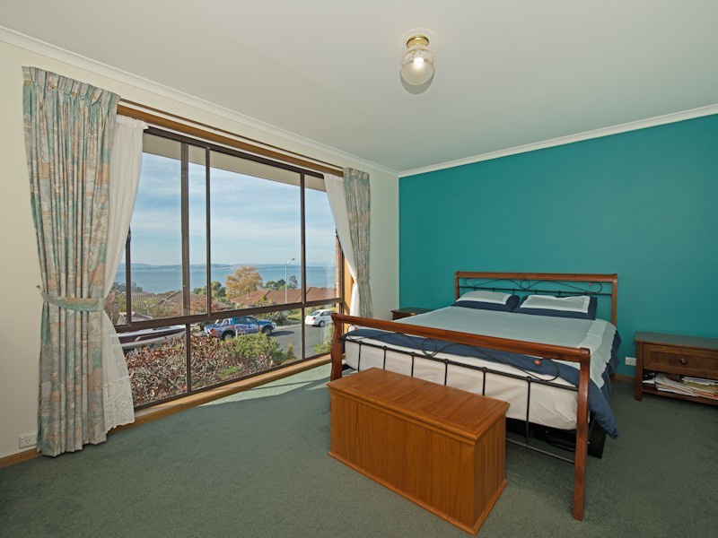 2 The Summit, Blackmans Bay TAS 7052