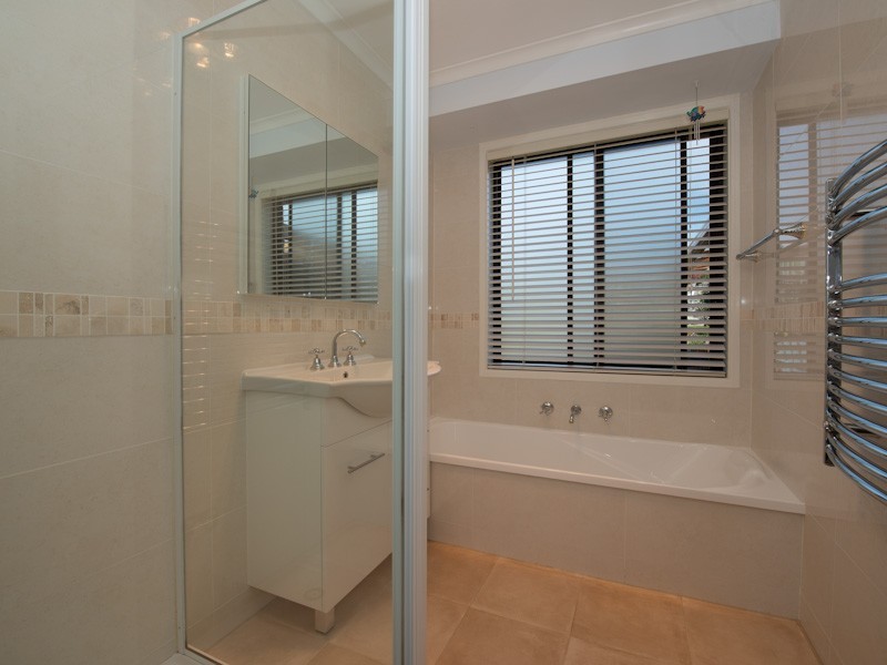 2 The Summit, Blackmans Bay TAS 7052