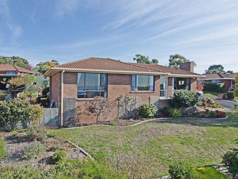 2 The Summit, Blackmans Bay TAS 7052
