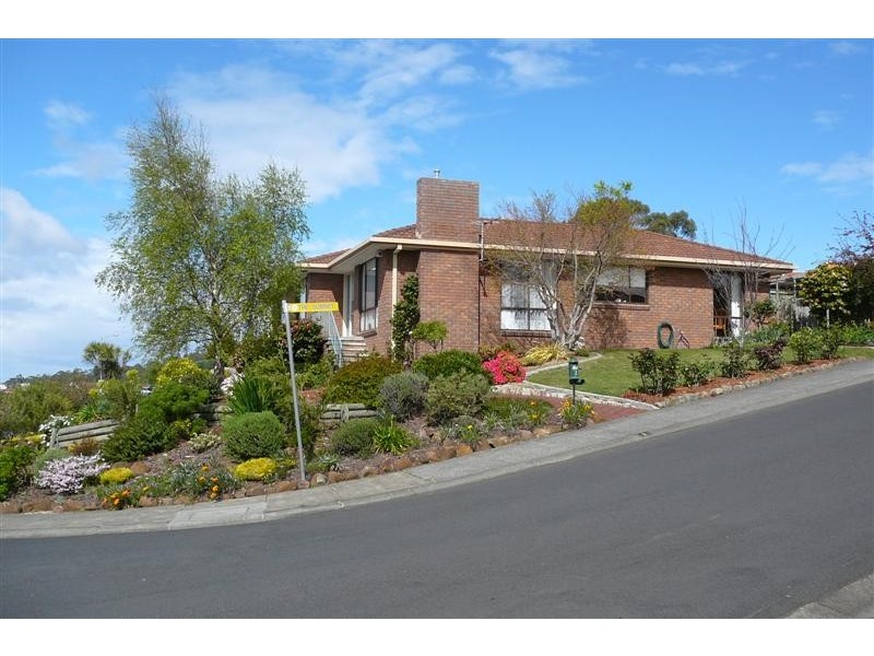 2 The Summit, Blackmans Bay TAS 7052