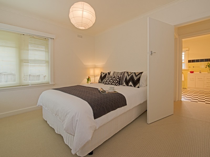 15 Rossendell Avenue, West Hobart TAS 7000