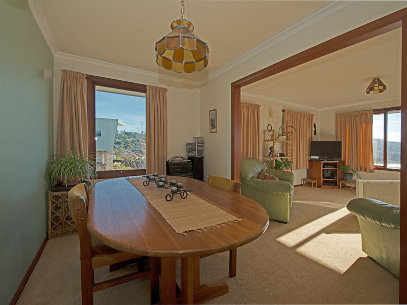 14 Flowerpot Crescent, Blackmans Bay TAS 7052