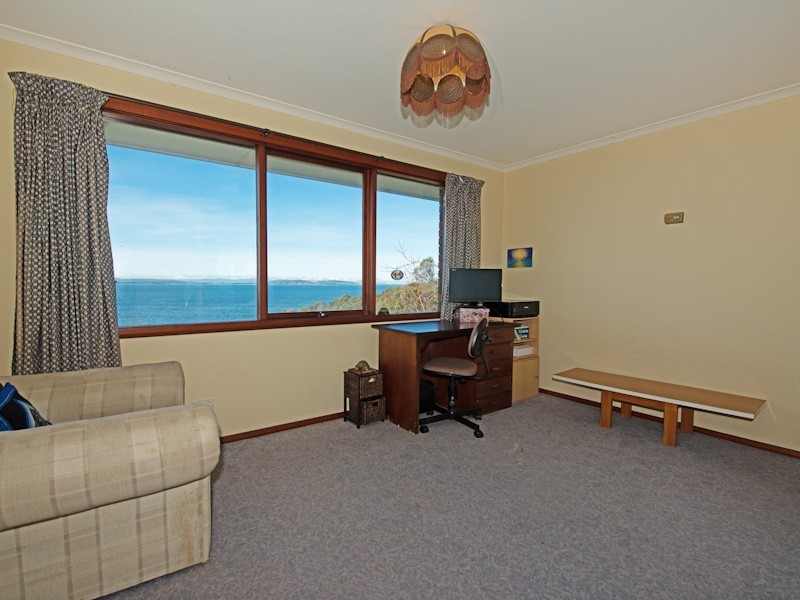 14 Flowerpot Crescent, Blackmans Bay TAS 7052