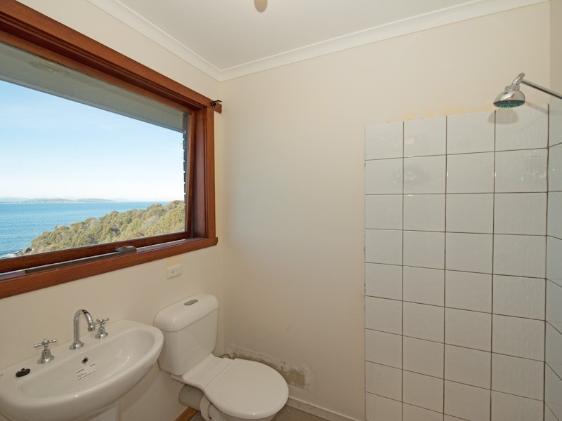 14 Flowerpot Crescent, Blackmans Bay TAS 7052