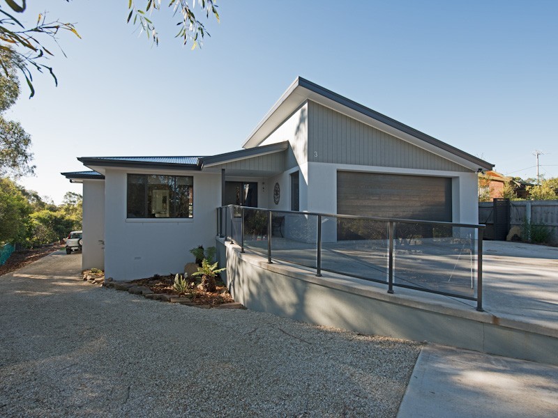 3 Burwood Drive, Blackmans Bay TAS 7052