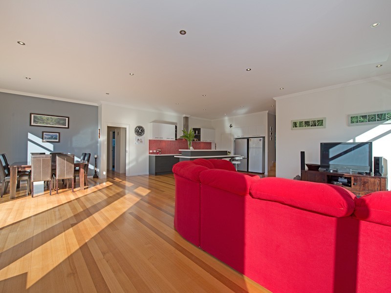 3 Burwood Drive, Blackmans Bay TAS 7052