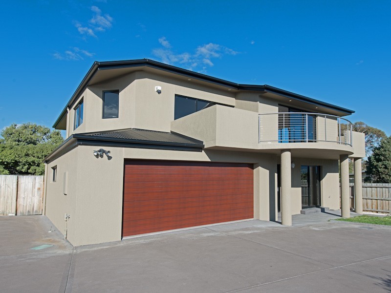 2/275 Clarence Street, Howrah TAS 7018