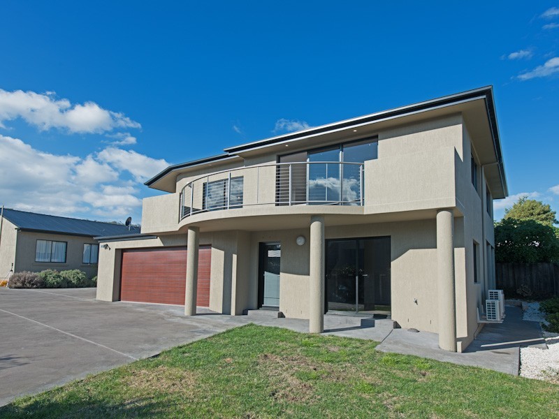 2/275 Clarence Street, Howrah TAS 7018