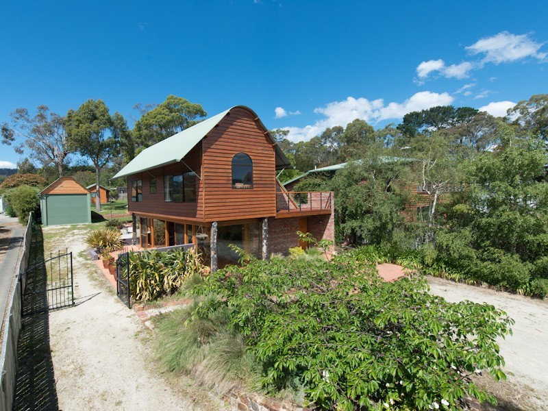 380 Howden Road, Howden TAS 7054