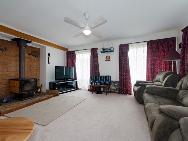 13 Esplanade North, Snug TAS 7054