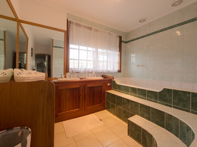 3-11 Manor Gardens, Kingston TAS 7050