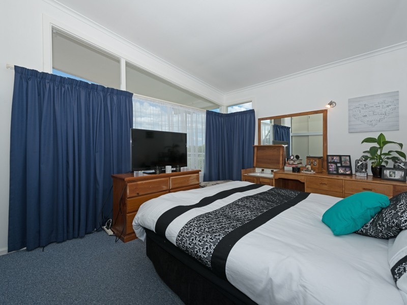205 Roslyn Avenue, Blackmans Bay TAS 7052