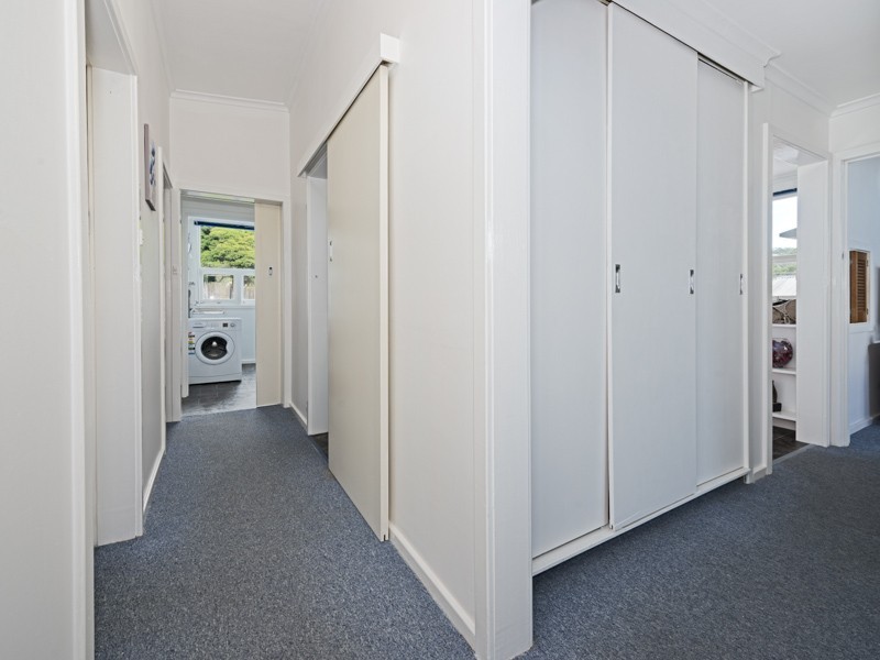 205 Roslyn Avenue, Blackmans Bay TAS 7052