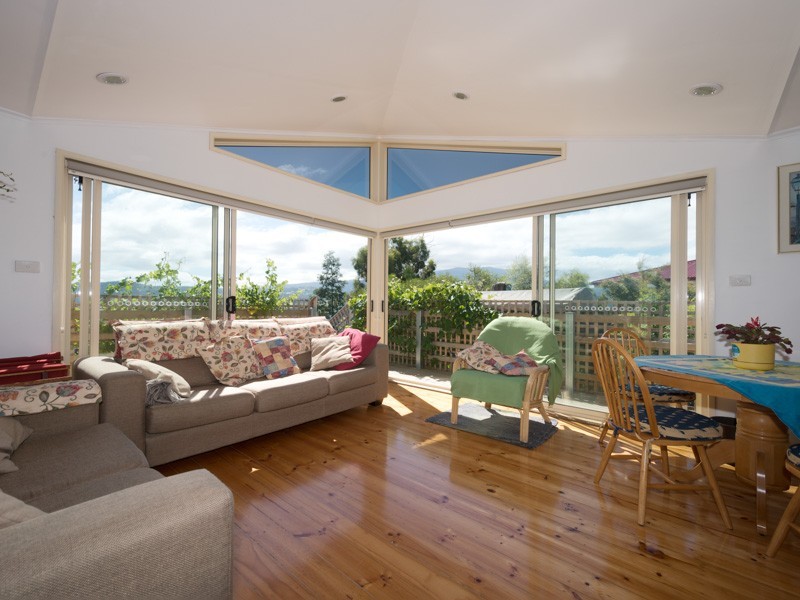 59 Hutchins Street, Kingston TAS 7050