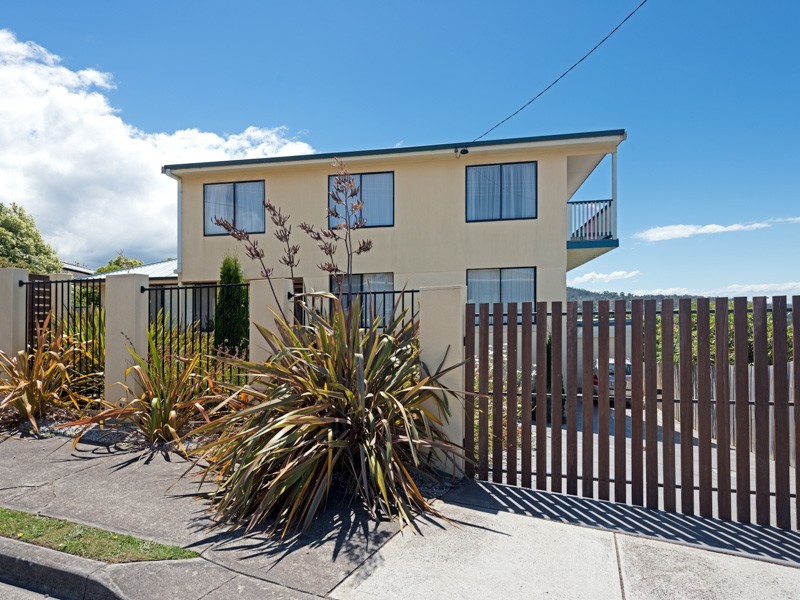 18 Katandra Crescent, Kingston Beach TAS 7050