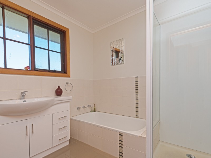 79 Suncoast Drive, Blackmans Bay TAS 7052