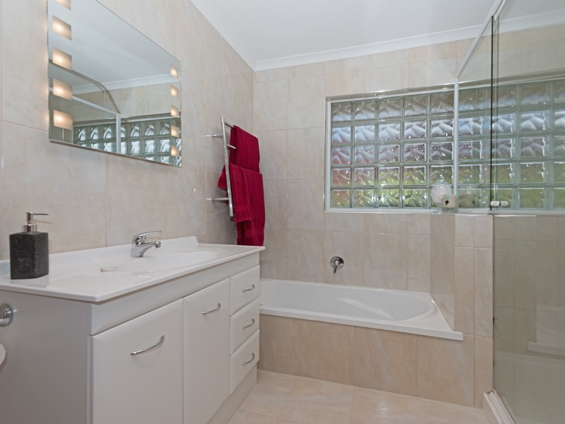 3 Kulgoa Place, Blackmans Bay TAS 7052