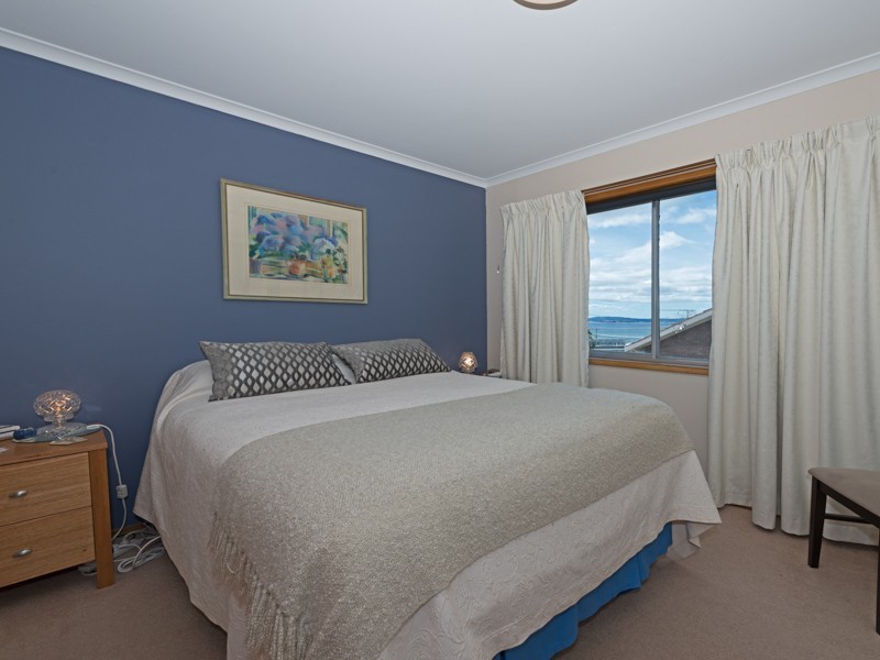 3 Kulgoa Place, Blackmans Bay TAS 7052
