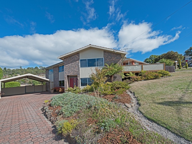 3 Kulgoa Place, Blackmans Bay TAS 7052