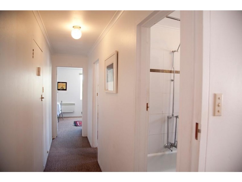 6/15 McCann Crescent, Lenah Valley TAS 7008