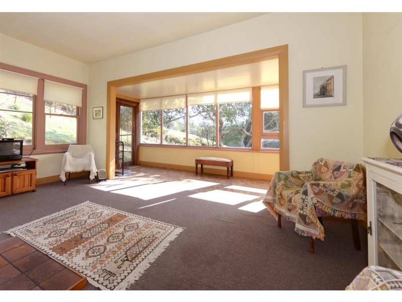 41 Brushy Creek Road, Lenah Valley TAS 7008