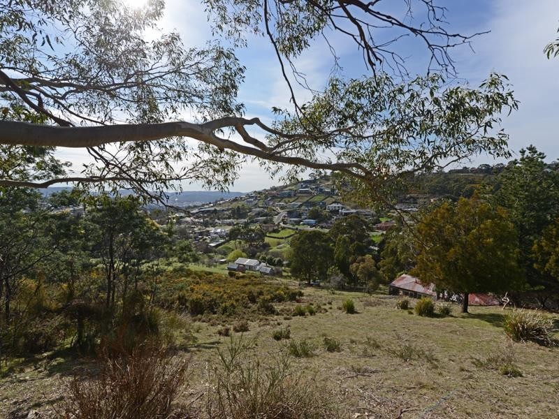 41 Brushy Creek Road, Lenah Valley TAS 7008