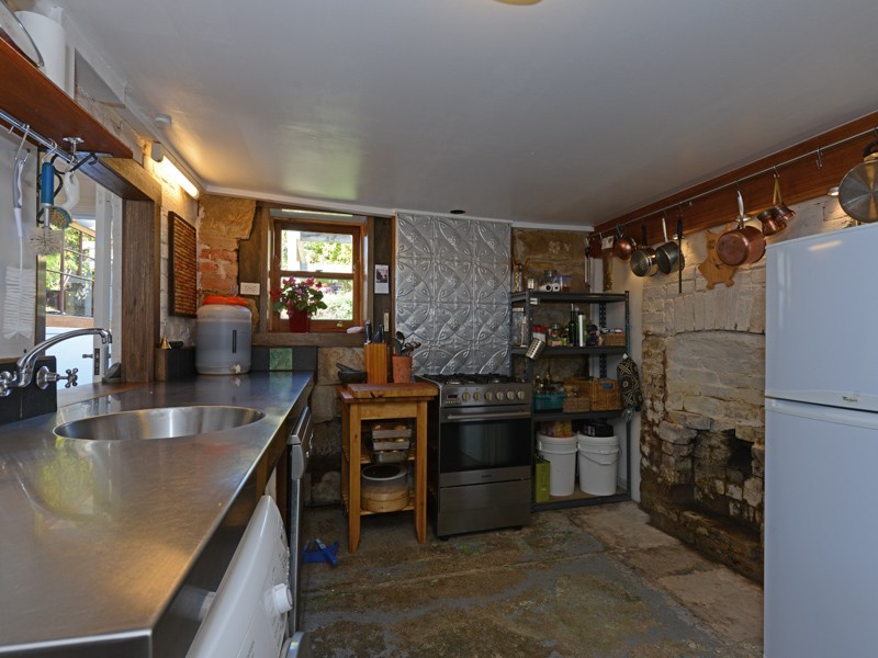 18 Paternoster Row, Hobart TAS 7000