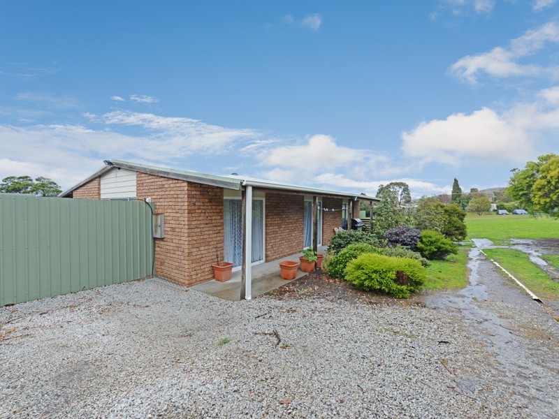 27 Chipmans Road, Rokeby TAS 7019
