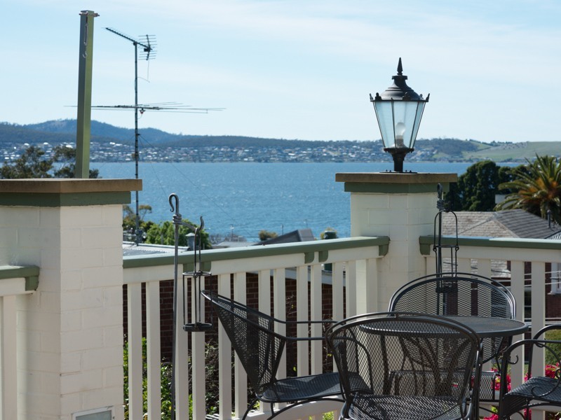 3 Fisher Avenue, Sandy Bay TAS 7005