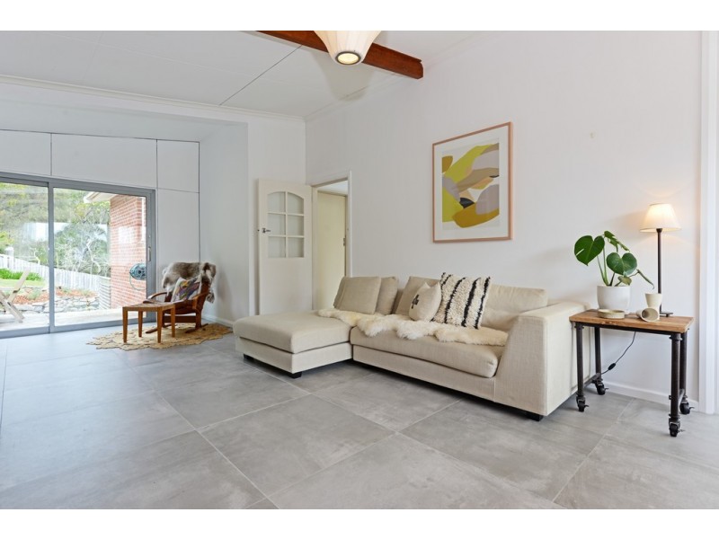 6 Woolton Place, Sandy Bay TAS 7005