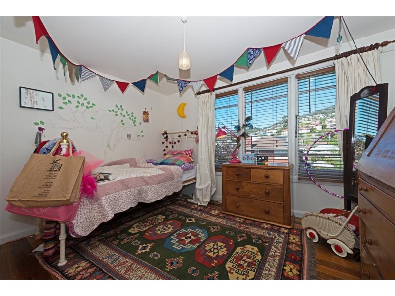 12 Beechworth Road, Sandy Bay TAS 7005
