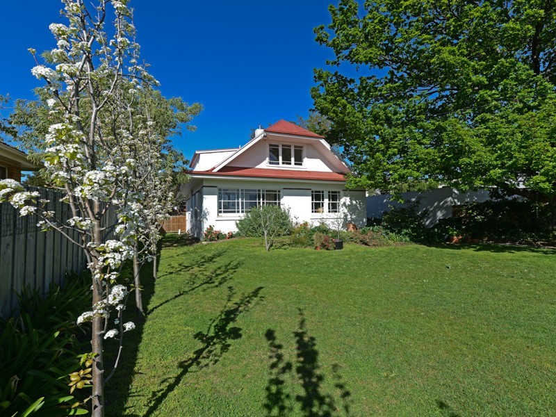 12 Beechworth Road, Sandy Bay TAS 7005