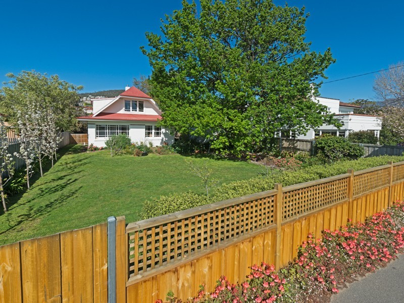 12 Beechworth Road, Sandy Bay TAS 7005