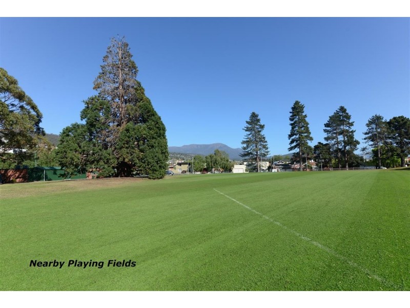 12 Beechworth Road, Sandy Bay TAS 7005