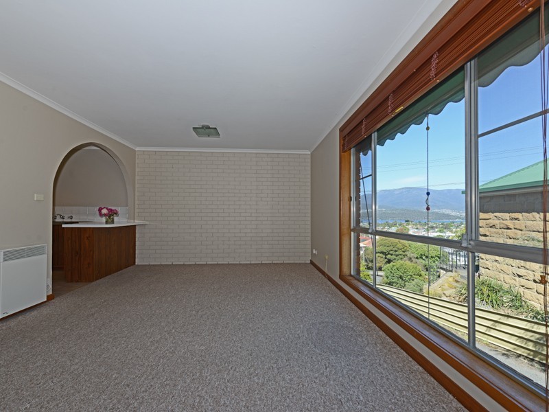 3/57 Malunna Road, Lindisfarne TAS 7015