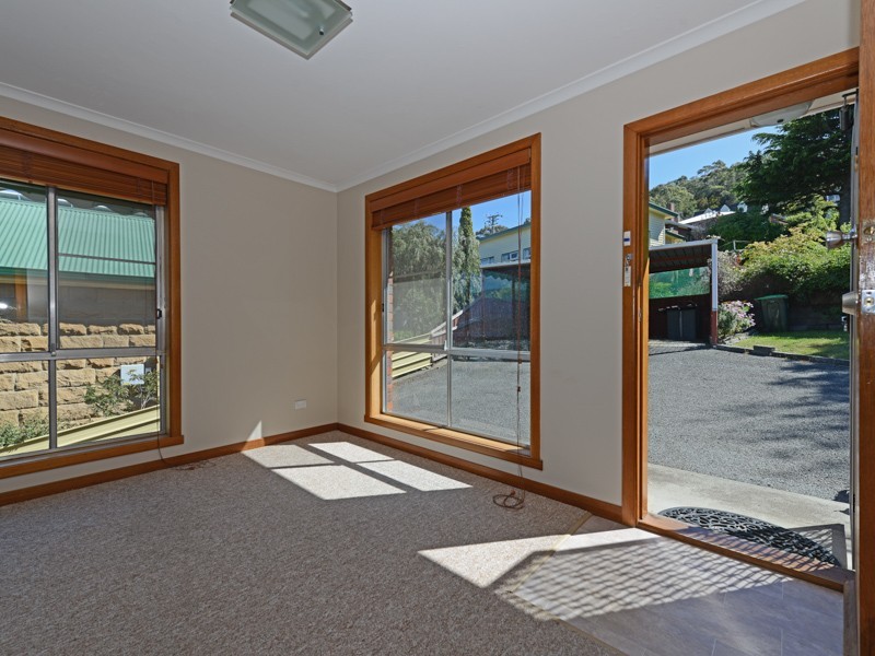 3/57 Malunna Road, Lindisfarne TAS 7015
