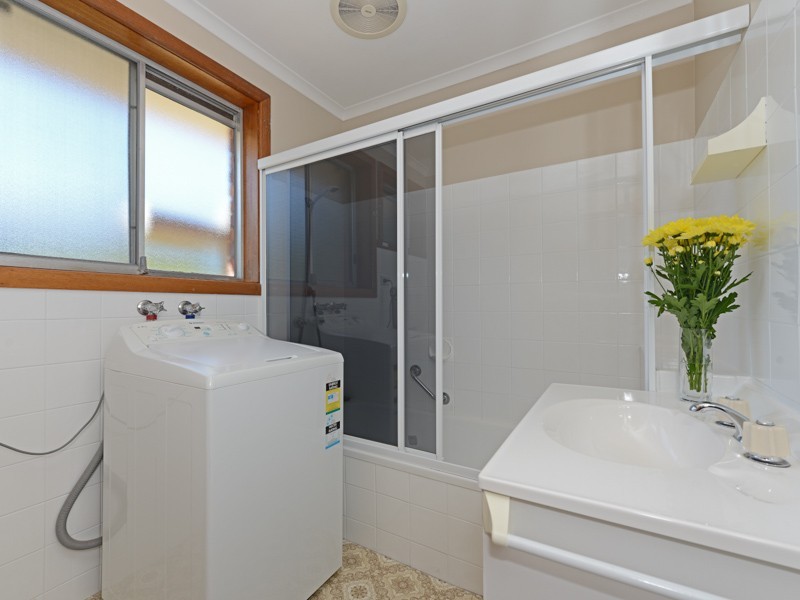 3/57 Malunna Road, Lindisfarne TAS 7015