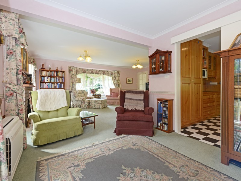 17 Tinderbox Road, Blackmans Bay TAS 7052