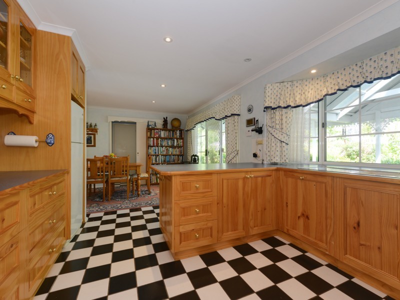 17 Tinderbox Road, Blackmans Bay TAS 7052