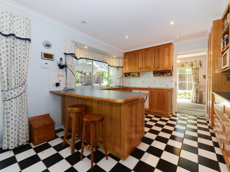 17 Tinderbox Road, Blackmans Bay TAS 7052