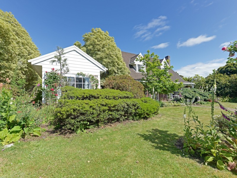 17 Tinderbox Road, Blackmans Bay TAS 7052