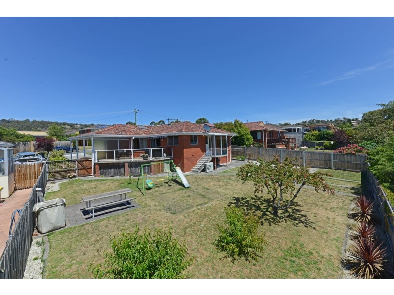 41 Carinya Street, Blackmans Bay TAS 7052
