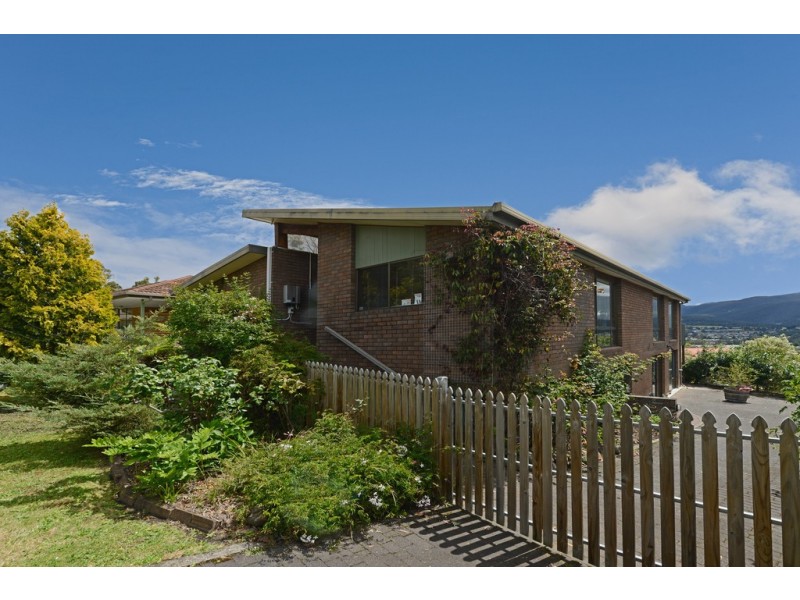 5 Dorset Drive, Kingston TAS 7050