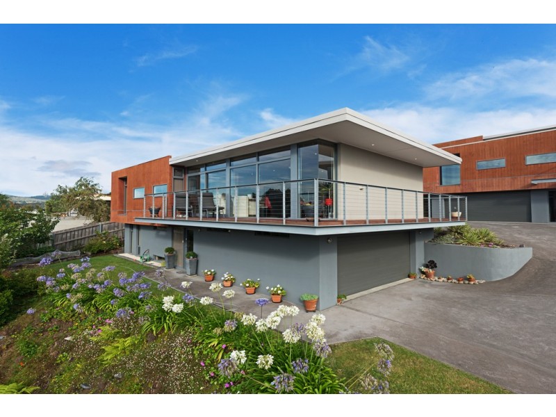 1/12 Fiani Court, Kingston TAS 7050
